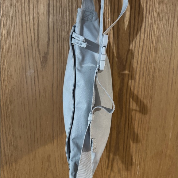 Nike fanny / sling - Picture 2 of 2